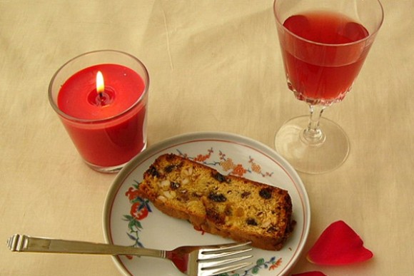 Christmas wine and Christmas cake in Kerala, India. Credit: R. V. Ramachandran