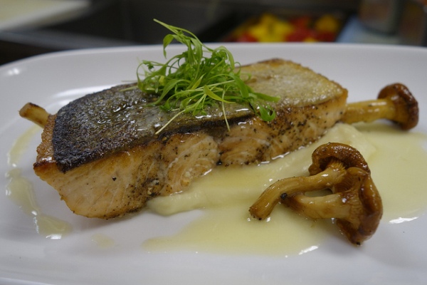 Chef’s Secret To Crispy Skin For Pan-Seared Salmon Filets Image
