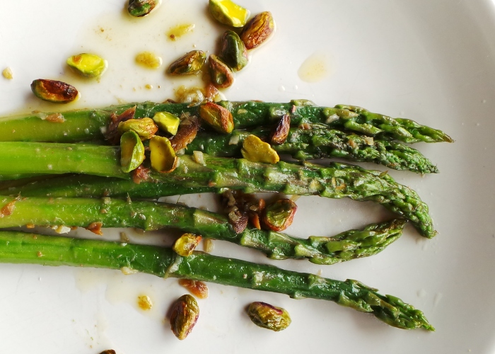 Asparagus with pistachios. Credit: Clifford A. Wright