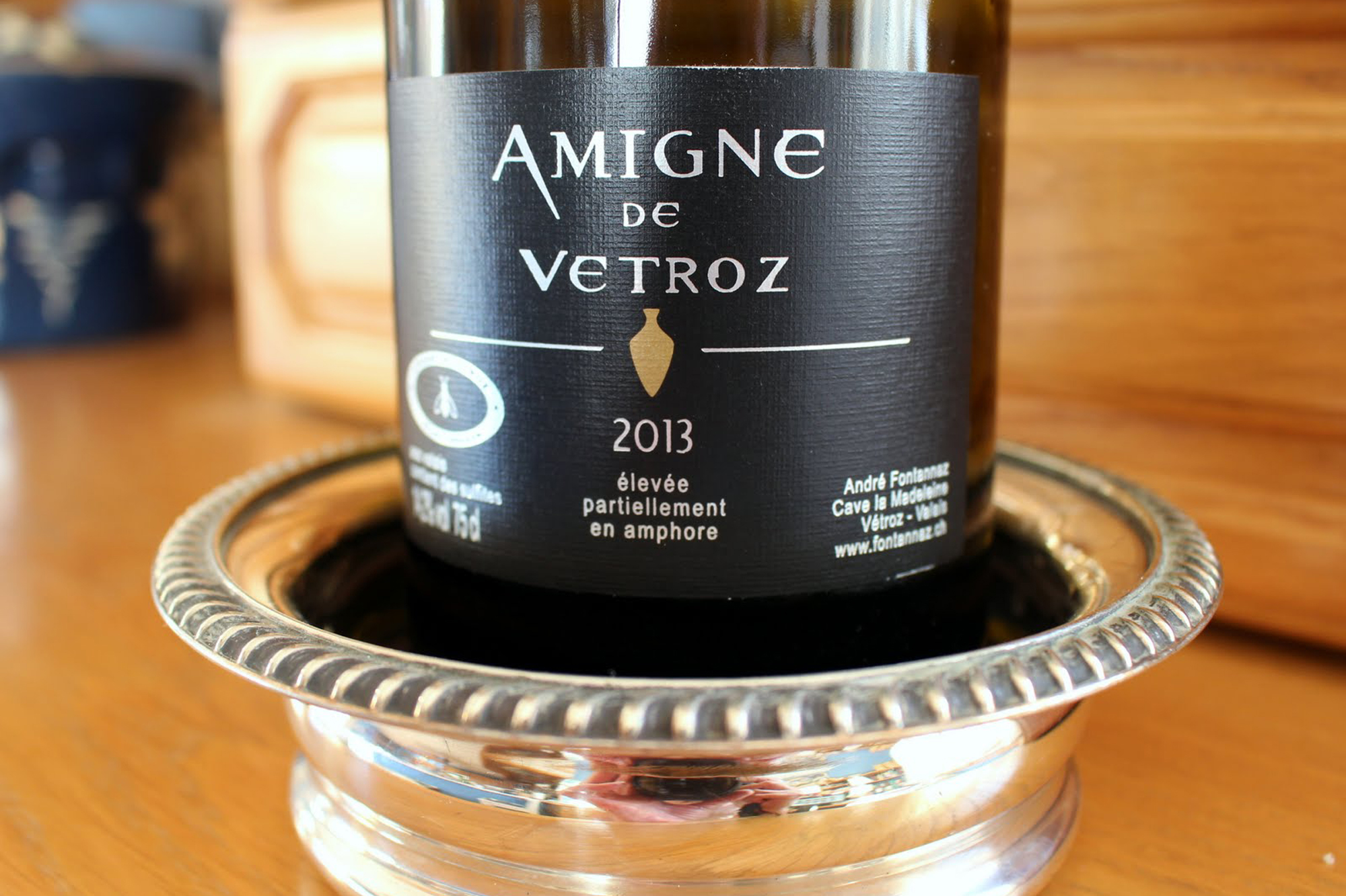 Amigne by André Fontannaz, Vétroz, Valais, partially aged in an amphora. Note the bee on the left of the label, indicating the sweetness level of the wine. Credit: Copyright 2015 Sue Style