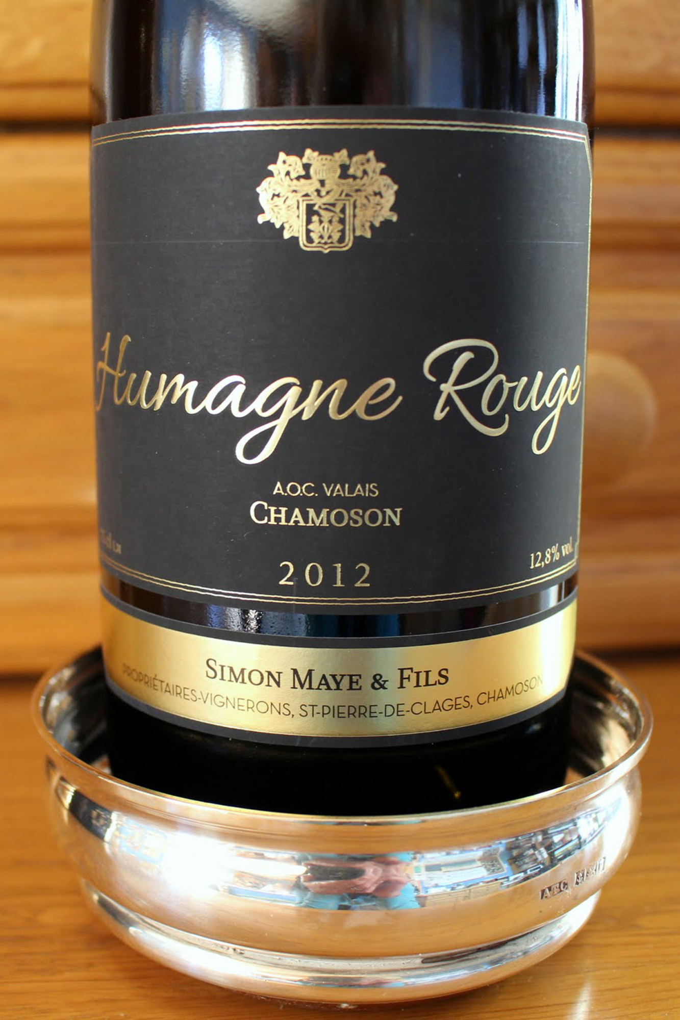 An elegant Humagne Rouge from Simon Maye & Fils, St-Pierre-de-Clages, Valais, Switzerland. Credit: Copyright 2015 Sue Style