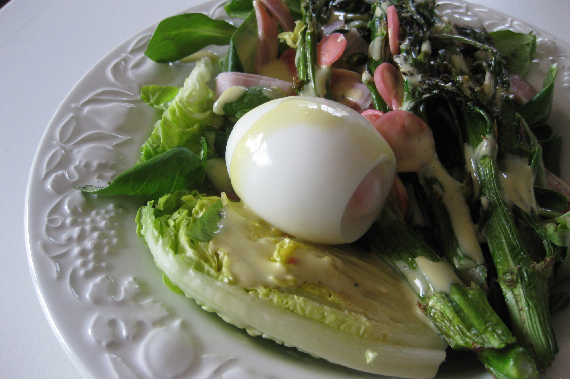 Salad With Asparagus, Ham and Soft-Boiled Eggs. Credit: Copyright 2016 Sue Style