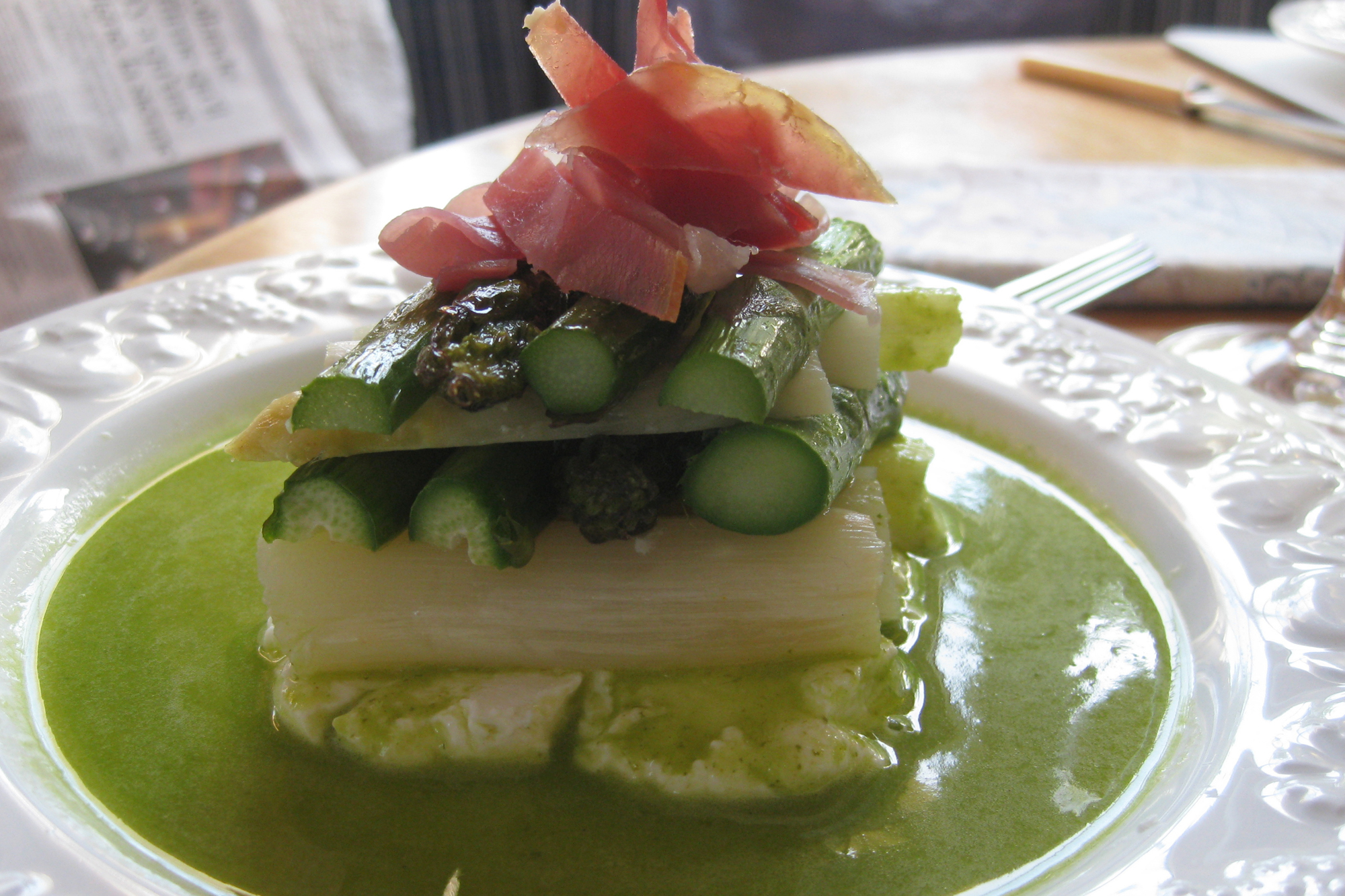 Green and White Asparagus Stacks With Herby Vinaigrette and Prosciutto or Smoked Salmon. Credit: Copyright 2016 Sue Style