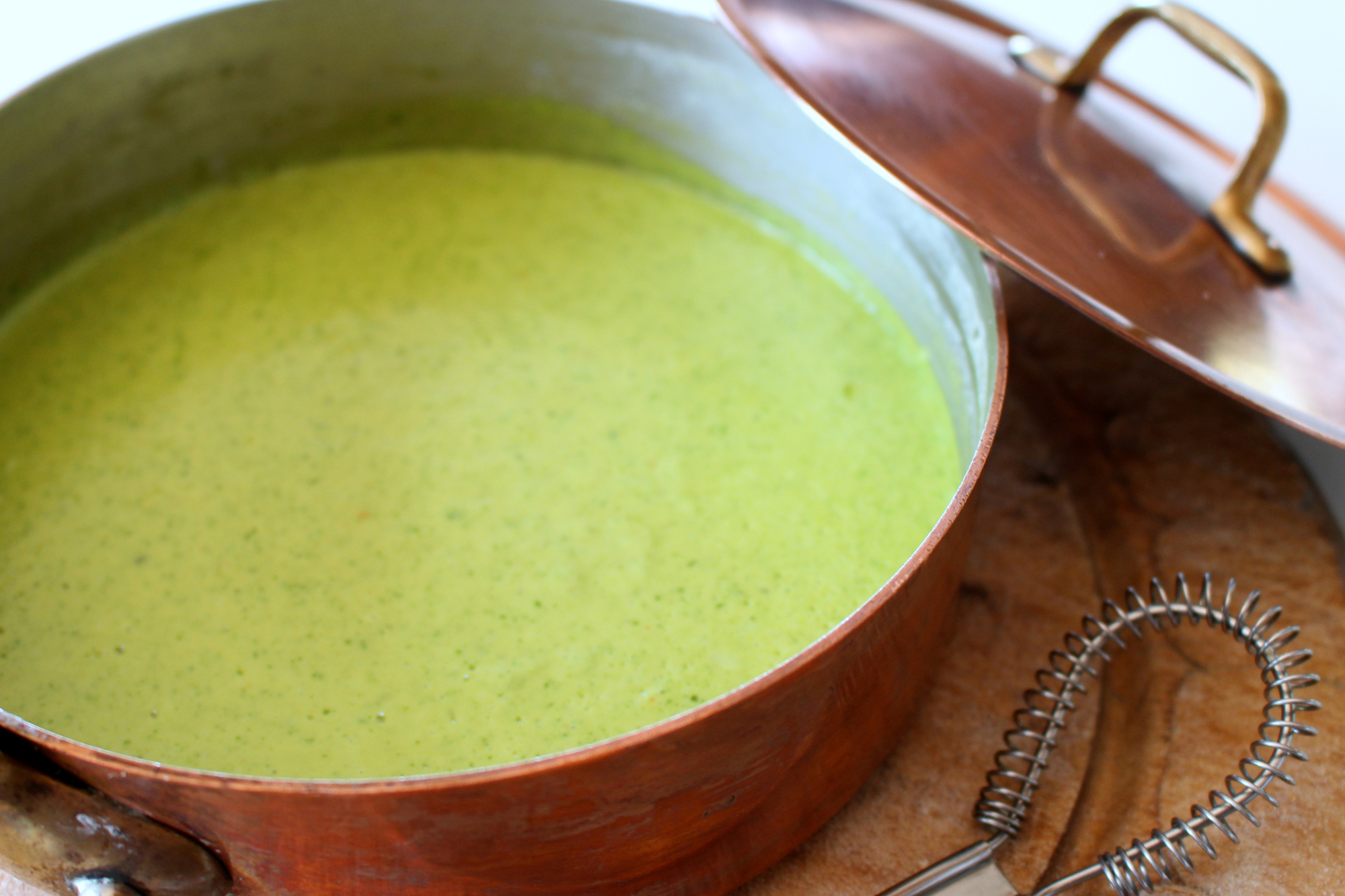 Creamy Sauce of New Garlic, Chilli and Cilantro. Credit: Copyright 2016 Sue Style